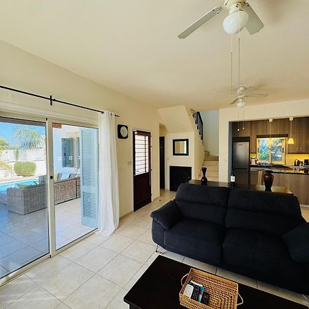 Beach Villa Gladiolus Neo Chorio Exterior foto